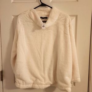 Banana Republic White Faux Fur Sweater Size Small, NWT!